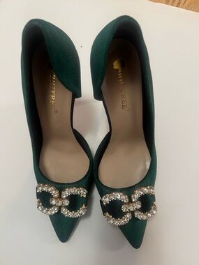 Big Tree Emerald Green Crystal-Embellished Pointed Toe Pumps size 41